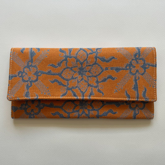 Foldover Pouch 010